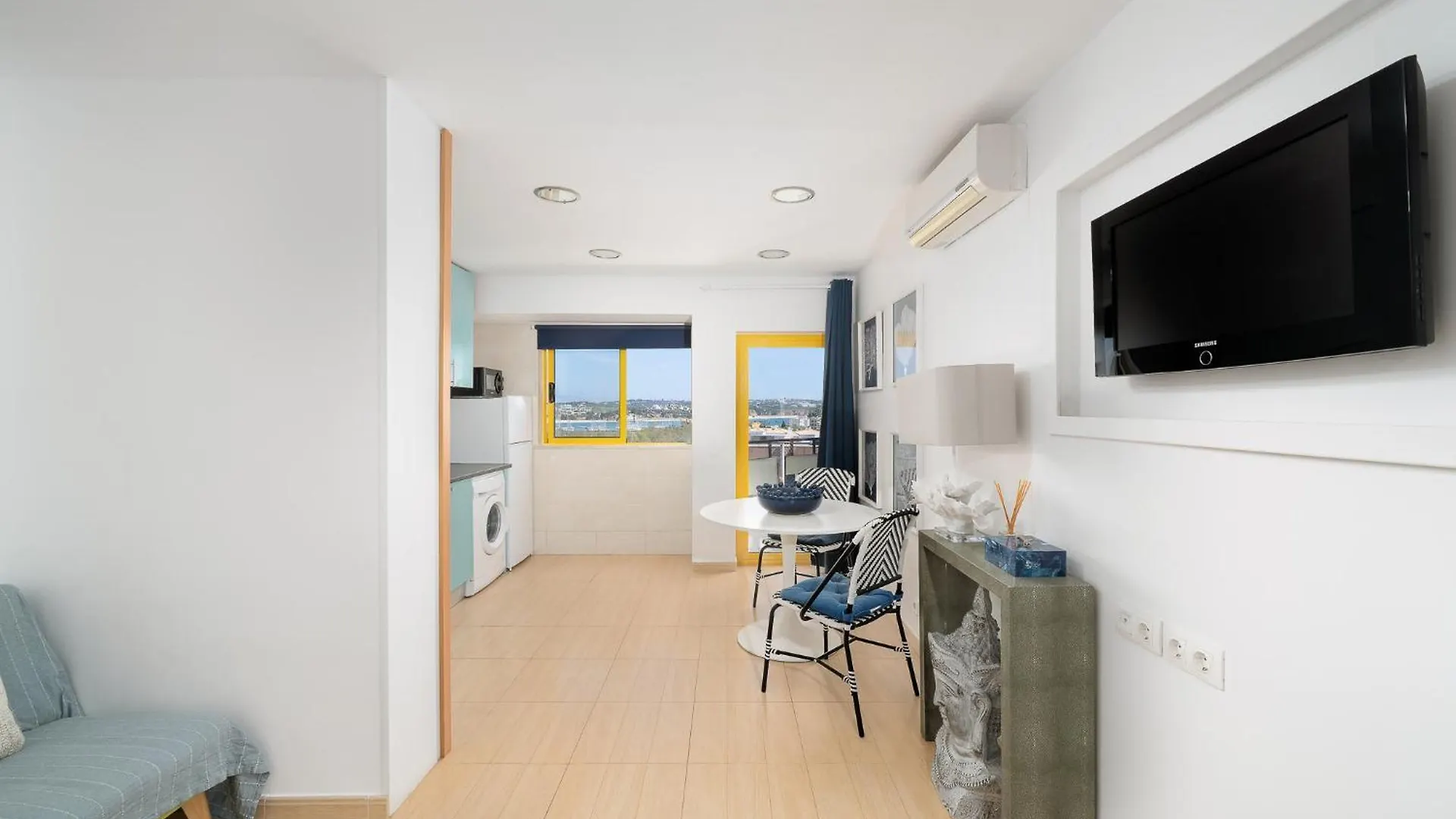 Stylish Apartment With A View And Beach Portimao