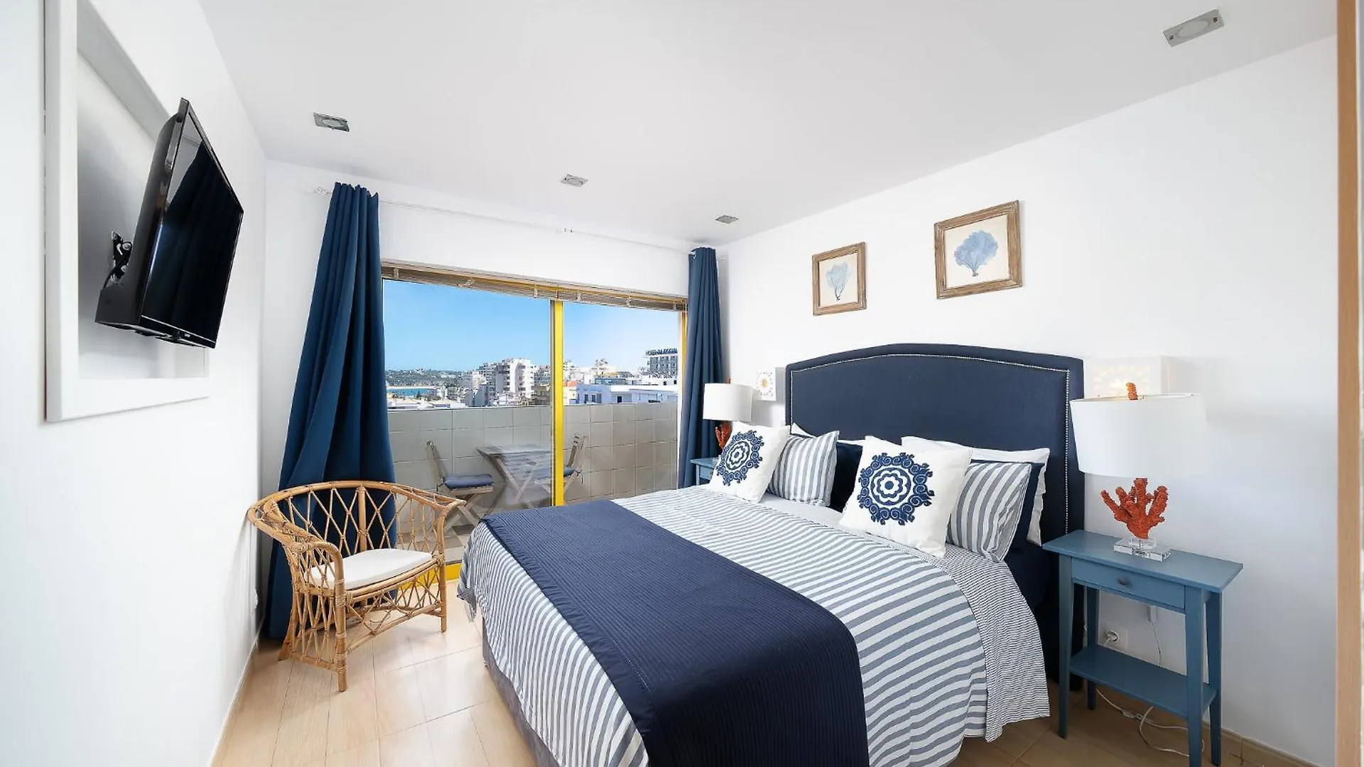 Stylish Apartment With A View And Beach Portimao