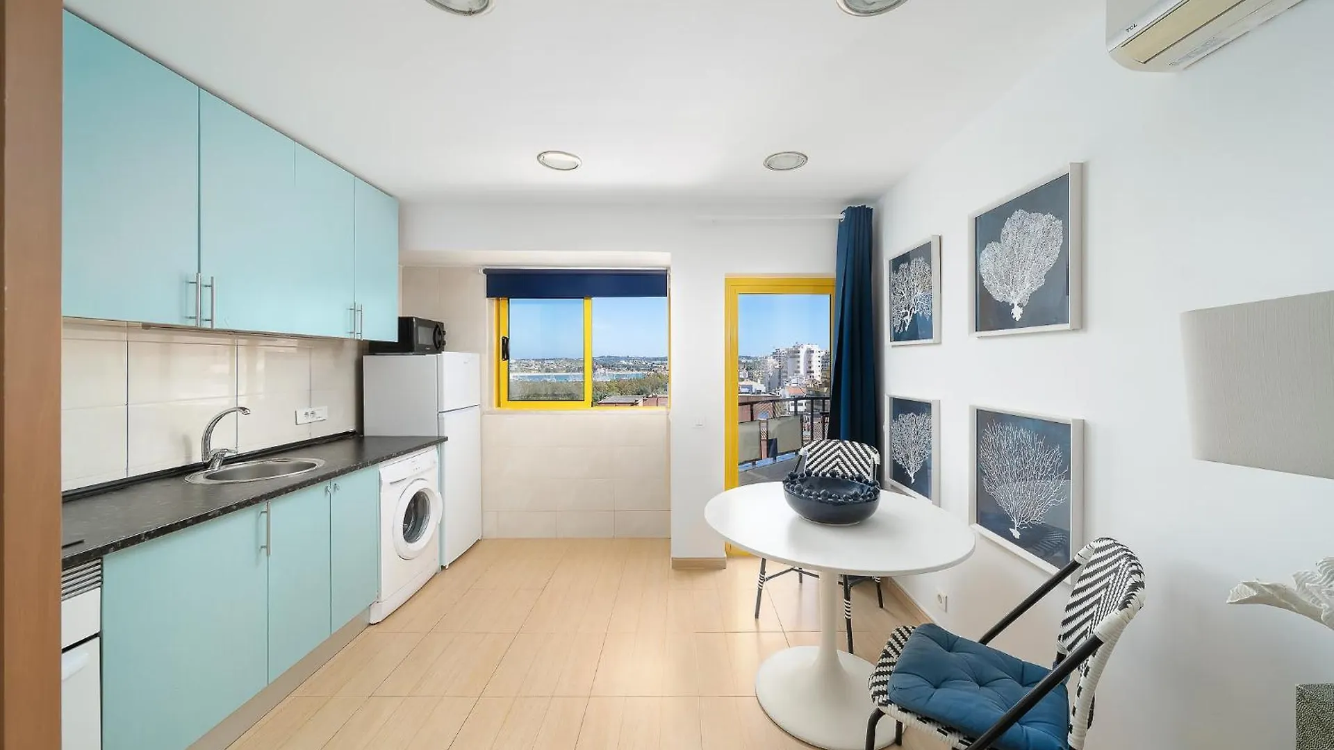 Stylish Apartment With A View And Beach Portimao Portugal