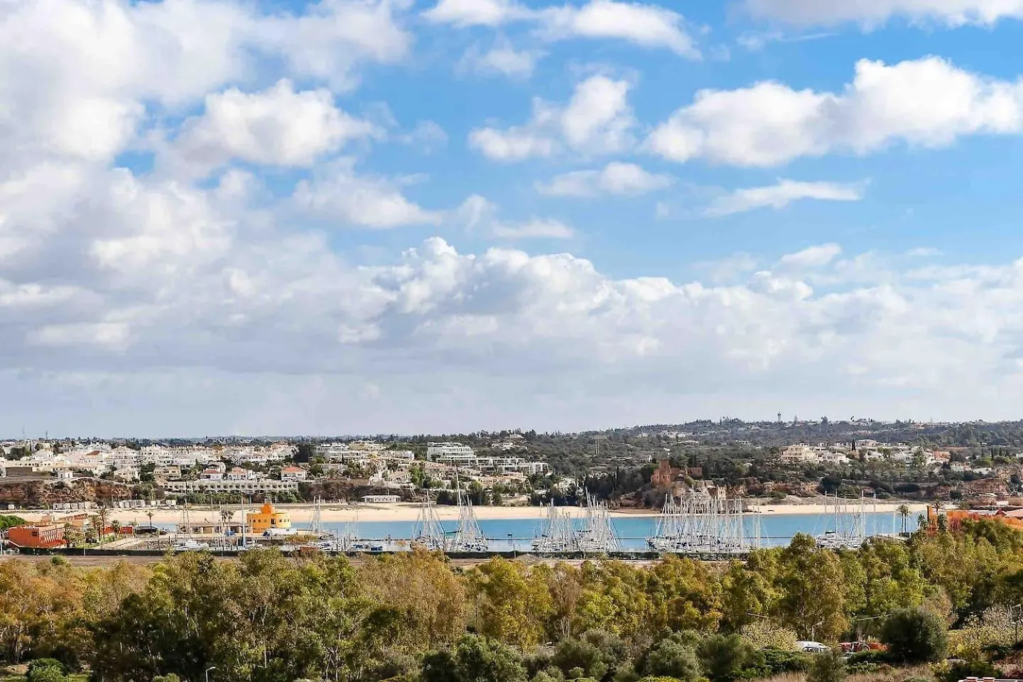 Stylish Apartment With A View And Beach Portimao