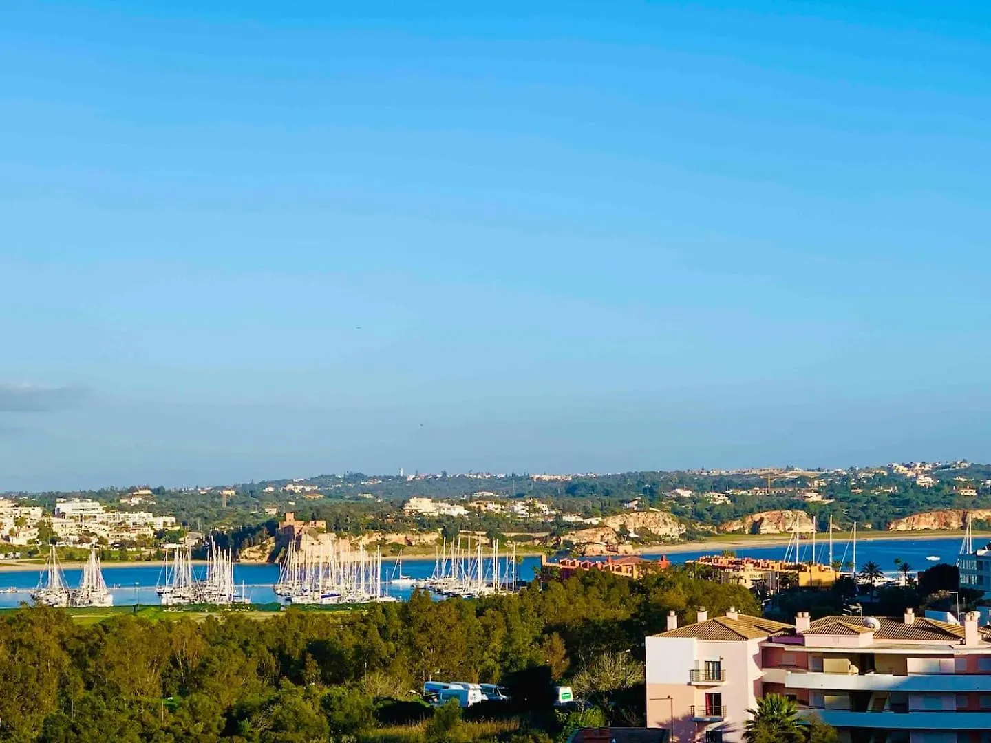 Stylish Apartment With A View And Beach Portimao 0*,